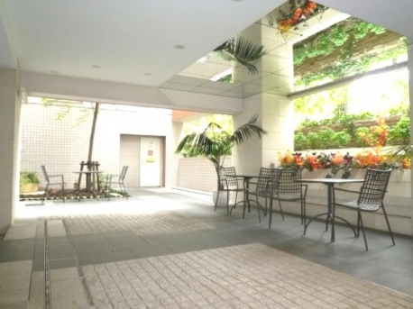 エントランスホール